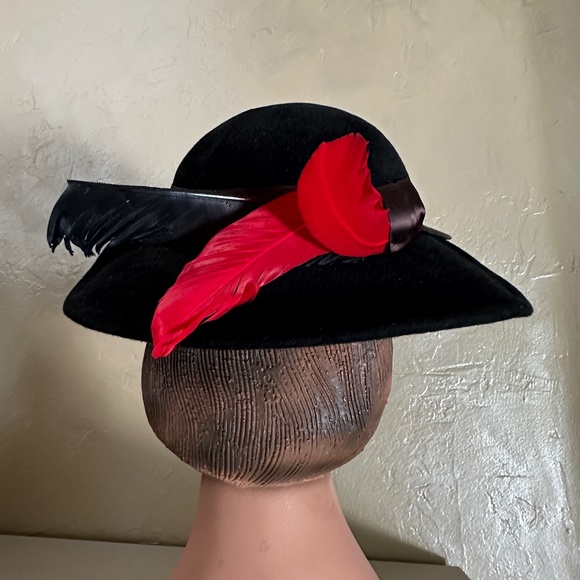ELEGANT BLACK FELT WIDE BRIM HAT - SATING BAND + BLACK AND RED FEATHERS main image 8